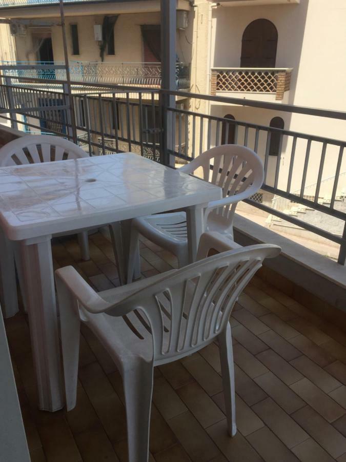 Casa Di Paolo Apartment Джардини Наксос Екстериор снимка